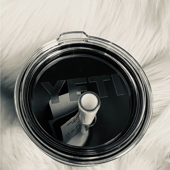 Yeti Tumbler | 26 oz - Picture 4 of 8